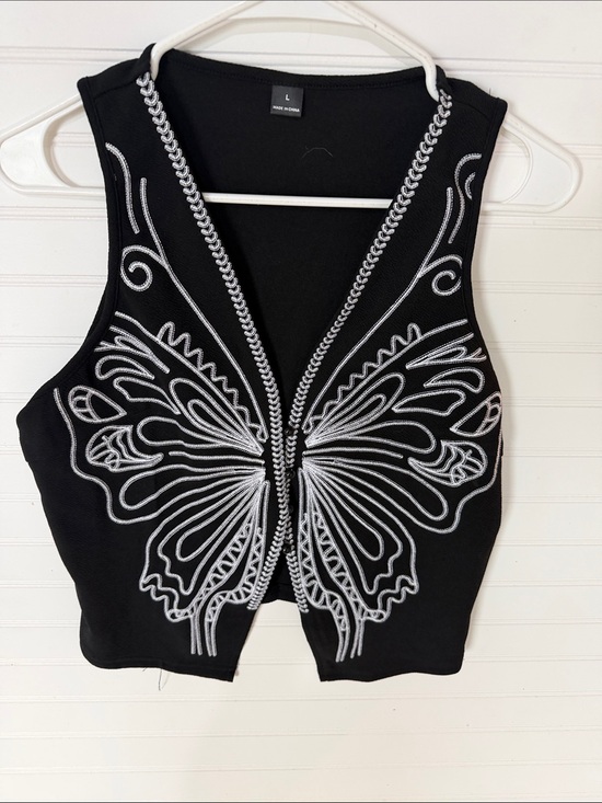 SHEIN Tops - SHEIN Black Tank Top with White Butterfly Embroidery